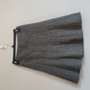 Banana Republic Gray Pleated Skirt Size 0